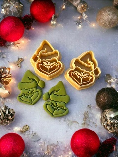 grinch santa hat stl file download polymer clay cutter jewelry cookie 3d print model - Mito3D