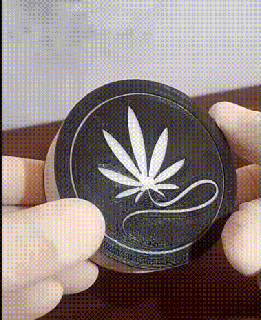 Schleifer Pikachu glücklich Marihuana Design 420 Gras Hubschrauber Karikatur Serie Animation pica thc Cannabis Pika Aktenvernichter Joint Faso Zubehörteil Cosplay 3d print model - Mito3D