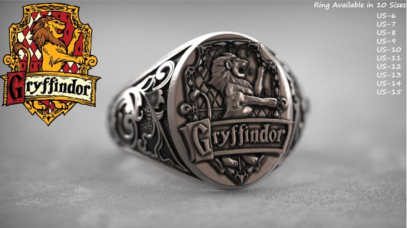gryffindor crest harry potter gents ring knight shield hermione rony weasley snape voldemort hogwarts magic sorcery wizard ravenclaw hufflepuff slytherin dumbledore oxidised 3d print model - Mito3D