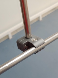 guider rail serrer 12mm barre entretien convoyeur ceinture 90 degrés bar industriel 3d print model - Mito3D