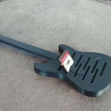 guitarra sd-titular de la tarjeta herramienta sd titular stratocaster La impresión en 3d 3d print model - Mito3D