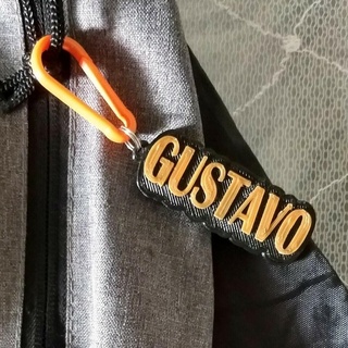 gustavo llavero artículo pendientes nombre colgante pendiente lujo bonito llaves accesorio elegante hombre mochila 3d print model - Mito3D