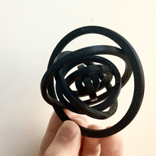giroscópio 7 argolas 78mm brinquedo girar 3d print model - Mito3D