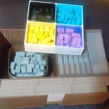 Adriano parete Conservazione soluzione gioco tavolo organizzatore tavola toy_game_accessories 3d print model - Mito3D