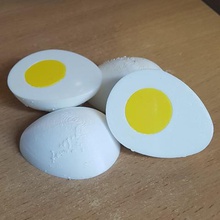 mezzo uovo sodo gioco dinette bambino 3d print model - Mito3D
