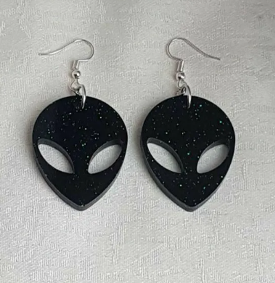 halloween alien earrings 3d print model - Mito3D