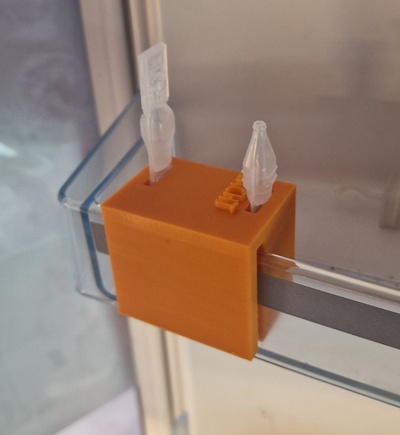 yular göz damlası tek doz k buzdolabı 3d print model - Mito3D