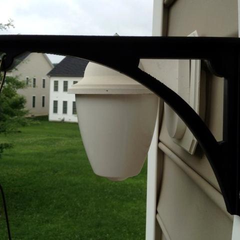 appeso basketbirdfeeder staffa casa mangiatoia per uccelli hummingbird feeder all'aperto, giardino 3D print model - Mito3D