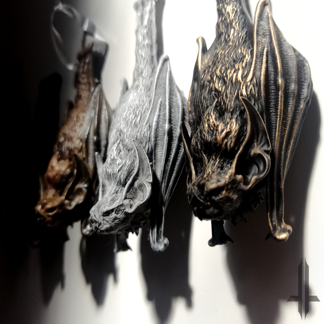 pendaison gargouille chauve souris sculpture animal collectionner halloween décoration créature jouet mignonne peindre miniature figure mini art faune noël horreur réaliste 3D print model - Mito3D