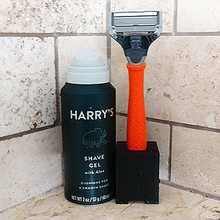 harry's razor stand razar 3d print model - Mito3D