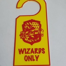 harry potter door hanger hufflepuff house pendant sign notice hogwarts 3d print model - Mito3D