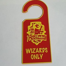 Harry Töpfer Gryffindor Haus Tür hängend Anhänger Zeichen beachten Hogwarts 3d print model - Mito3D