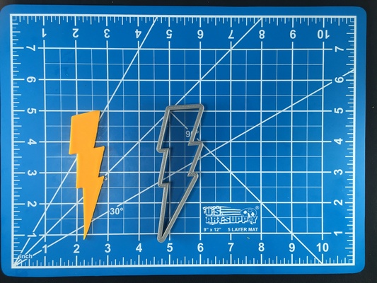 atormentar oleiro relâmpago parafuso fundente biscoito cortador conjunto múltiplo tamanhos casa hp 3d print model - Mito3D