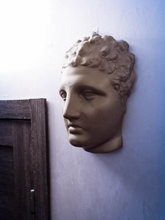 cabeza pared decoración frio moderno Grecia Roma 3d print model - Mito3D