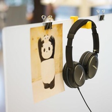 headphone holder office desk divider tool earphone 3d print model - Mito3D