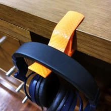 headphone holder snake home hanger 3d print model - Mito3D