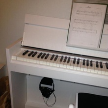 kulaklık yamaha ydp makinesini piyano sahibi aracı kask 3d print model - Mito3D