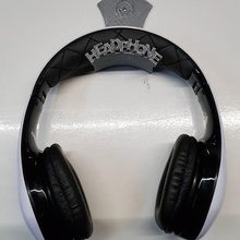 headphone wall holder 1 home headphones hanger hook mount organization 3d print model - Mito3D