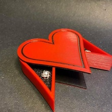 kalp dişli Kutu küpe sevgililer gün sevgili san Valentino aşk Aşk 3d print model - Mito3D