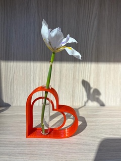 heart ornament vase love flower 3d print model - Mito3D