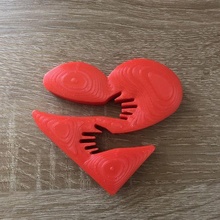 heart shaped desk smartphone stand 3d print model - Mito3D