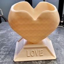 heart shaped planter pot valentine love 3d print model - Mito3D