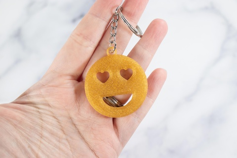 cœur smiley porte clés visage yeux emoji clé chaîne Facile accessoire gamins mignonne heureux 3d print model - Mito3D