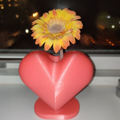 cuore vaso amore amanti tesoro san valentino fidanzata arte decorazione arredamento vasemode fiore vasi 3d print model - Mito3D