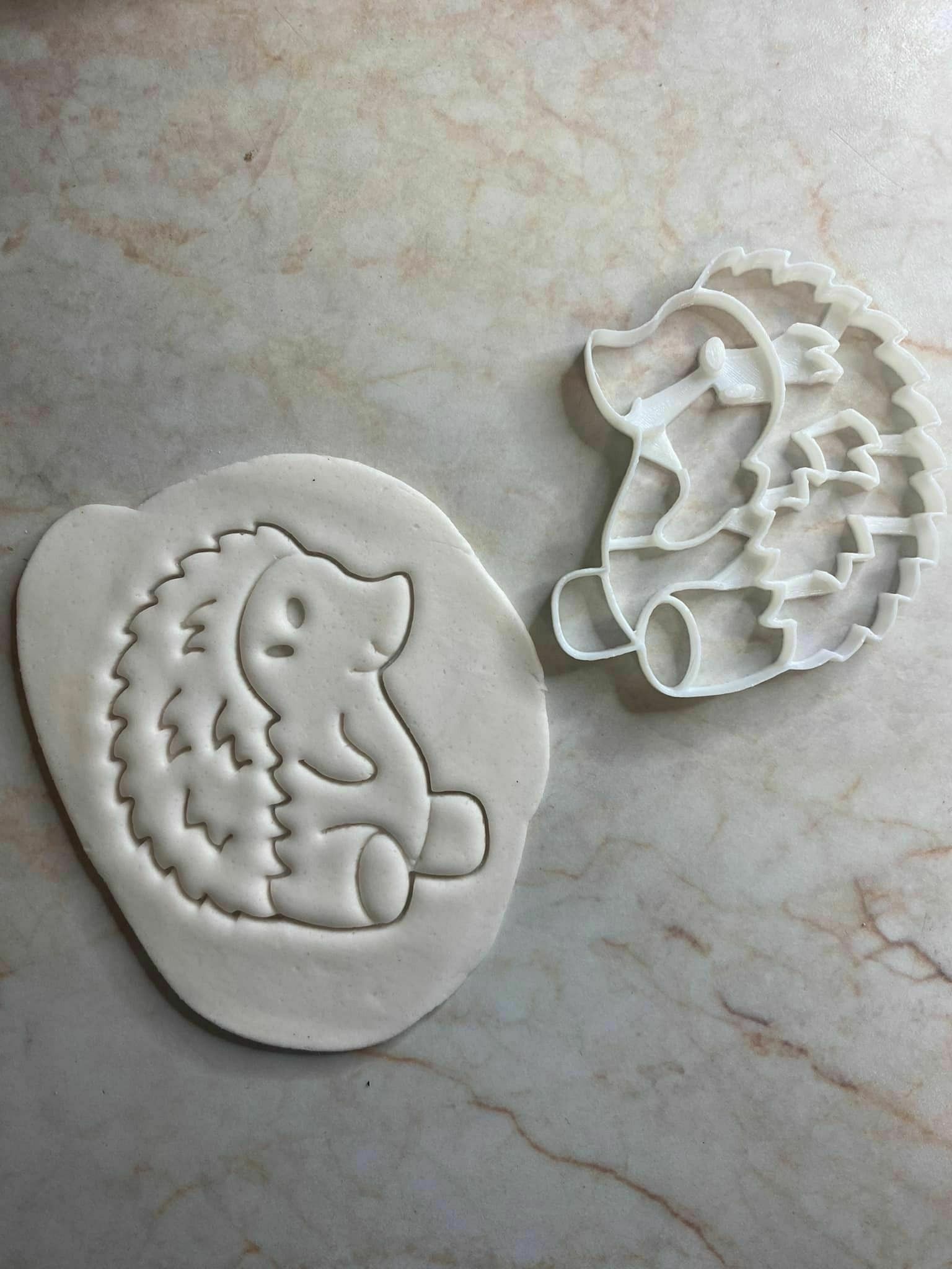 hedgehog cookie cutter autumn fall animal 3D print model - Mito3D