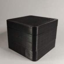 herbe broyeur + espace rangement cube gadget hachoir cannabis démorrugateur pica 3d print model - Mito3D
