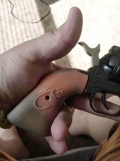 eredità ruvido cavaliere piccolo foro 22rl impugnature presa revolver passatempo 3d print model - Mito3D