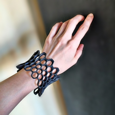 hex raised edge cuff bangle hexamesh hexagon honeycomb lace mesh fashion accessory bracelet geometry 3d print model - Mito3D
