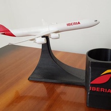 highly detailed airbus a340-600 pencil holder various fly pilot engine wing plane jet a320 boeing aircraft airplane 3d print model - Mito3D