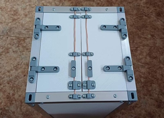 cerniera porta serratura meccanismo fai scala contenitore gioco 3d print model - Mito3D