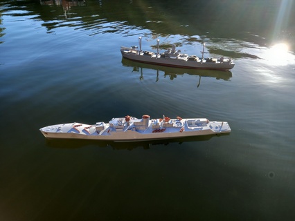 hms piscine noire bateau rc éloigné contrôle guerre tonnerre naval jouet Royal marine 3d print model - Mito3D
