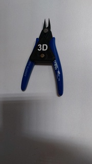 Halter Unterstützung Schneiden Zange Cutter 3d Drucker Anhängerkupplung 3d print model - Mito3D