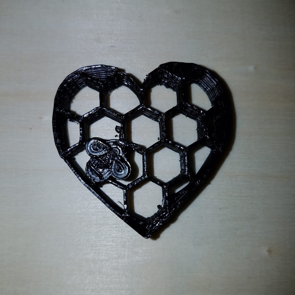 bal arısı kalp Sanat peteği heykeller 3D print model - Mito3D