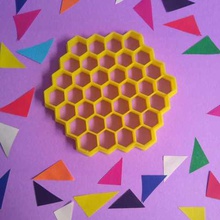 honeycomb-cookie-cutter home Keks luifer Biene 3d print model - Mito3D
