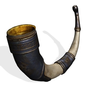 horn viking king - ancient medieval whistle beer drinking 3d print model - Mito3D