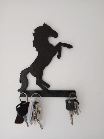 horse key holder animal arrcoche door ring decoration wall 3d print model - Mito3D