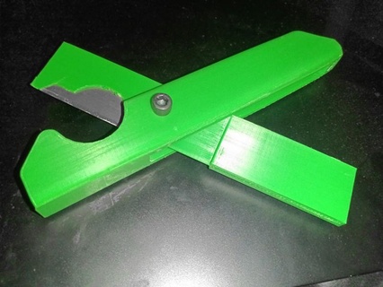 manguera cortador caucho guillotina plastico tubería 3d print model - Mito3D