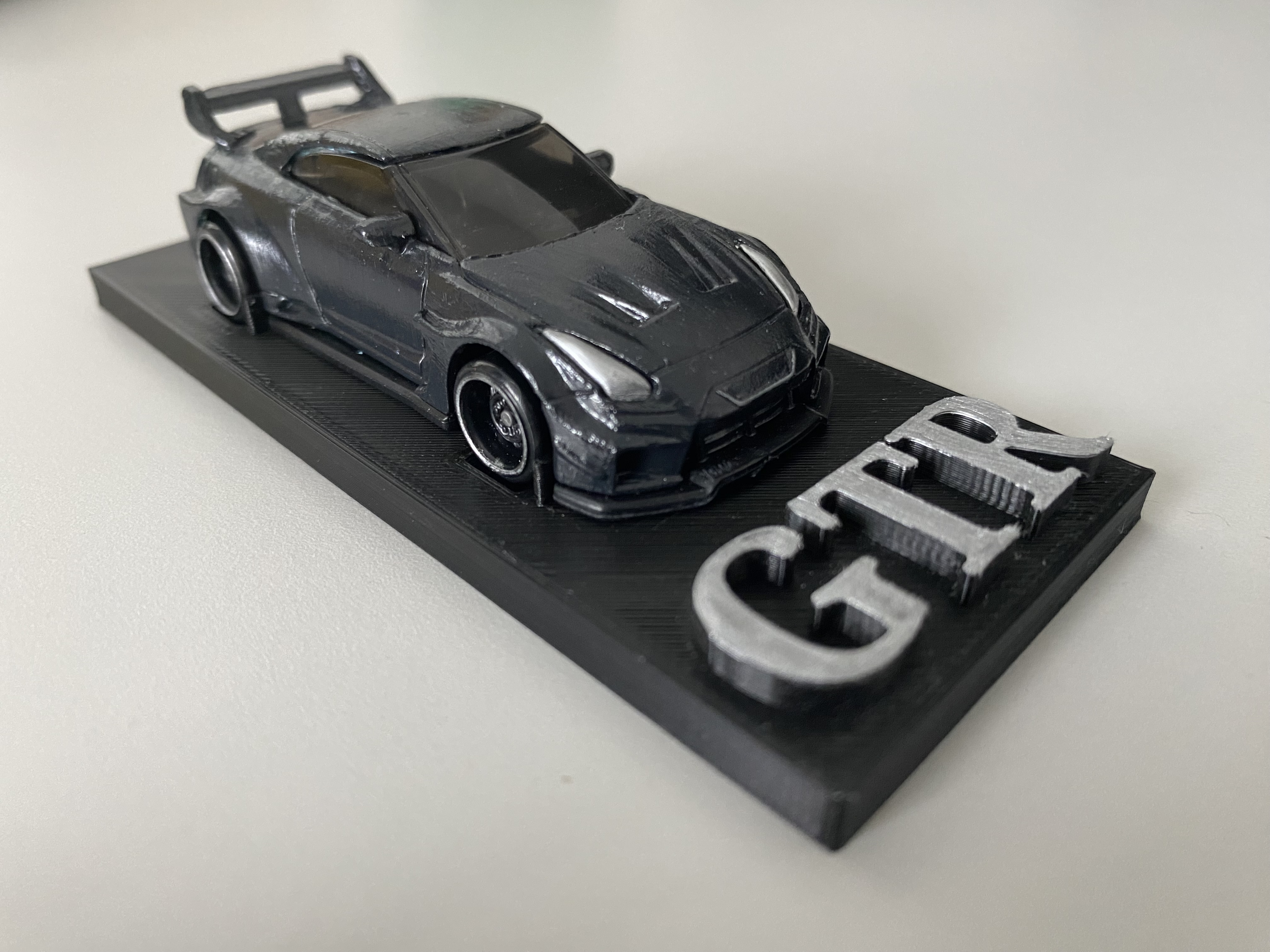 hot wheels nissan gt-r display base car toy platform easy use jdm 3D print model - Mito3D