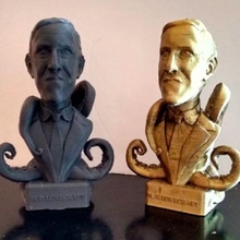 Howard Phillips Lovecraft Sanat terör büst korku ahtapot hikayeler 3d print model - Mito3D