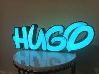 hugo disney lampe lettre affiche licht lumière LED décoration enfants chambre 3d print model - Mito3D