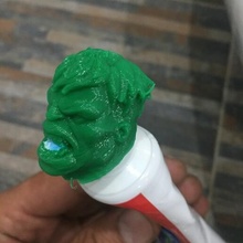 hulk pasta dentes boné massa tampa escova dentrificação boca crianças banheiro 3d print model - Mito3D