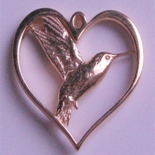 hummingbird heart jewelry pendant gold silver 3d print model - Mito3D