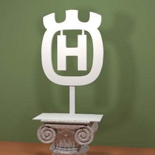husqvarna-logo Kunst Anzeichen logos sign motor logo husqvarna die Kettensäge 3d print model - Mito3D