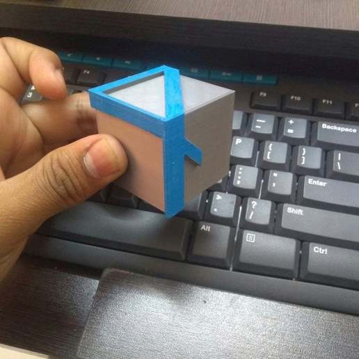 ilusão de 4 cubo a arte interativa óptica 3D print model - Mito3D