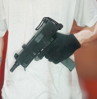 ingram Mac 11 imprimable jouet pistolet armes feu balle airsoft bras 3d print model - Mito3D
