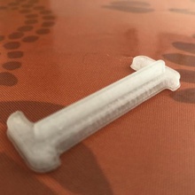 Einlass reducer nicot-feeder tool buckfast schwarz Bienen Sirup candy Imkerei 3d print model - Mito3D